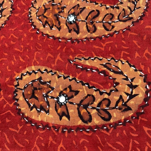 Asian Embroidered Paisley Decorative Tapestry - Picture 8 of 9